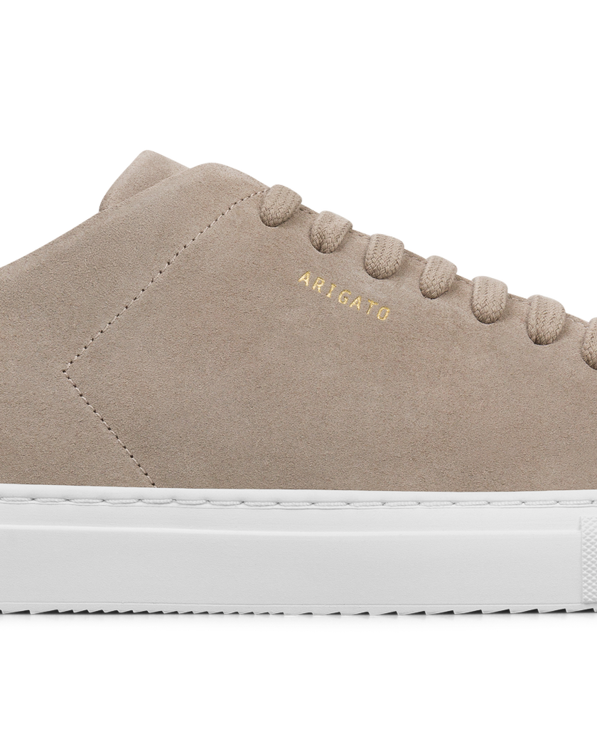 Clean 90 Suede Sneaker axel arigato Clean 90 Suede Sneaker Beige/White