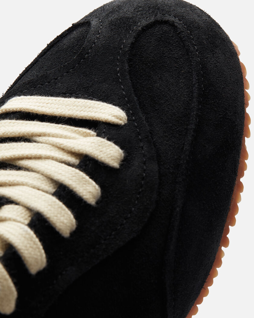 Daze Runner axel arigato Daze Runner Black/Gum